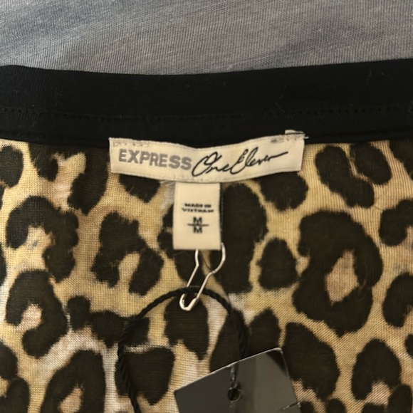 Express one eleven tee - Picture 2 of 5